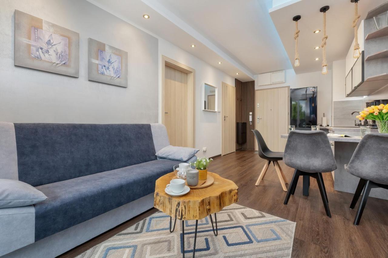 Apartment Modern Luzycka By Renters