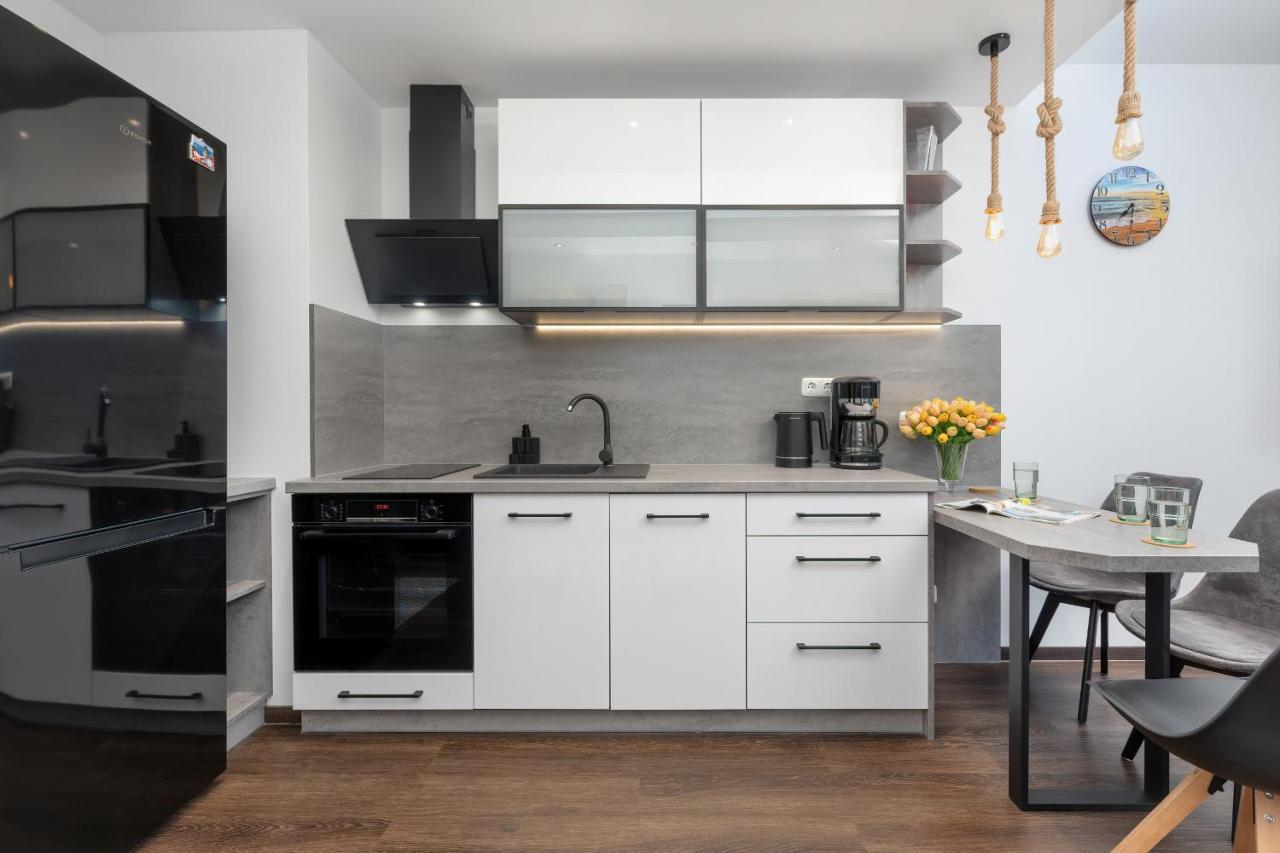 Modern Luzycka By Renters