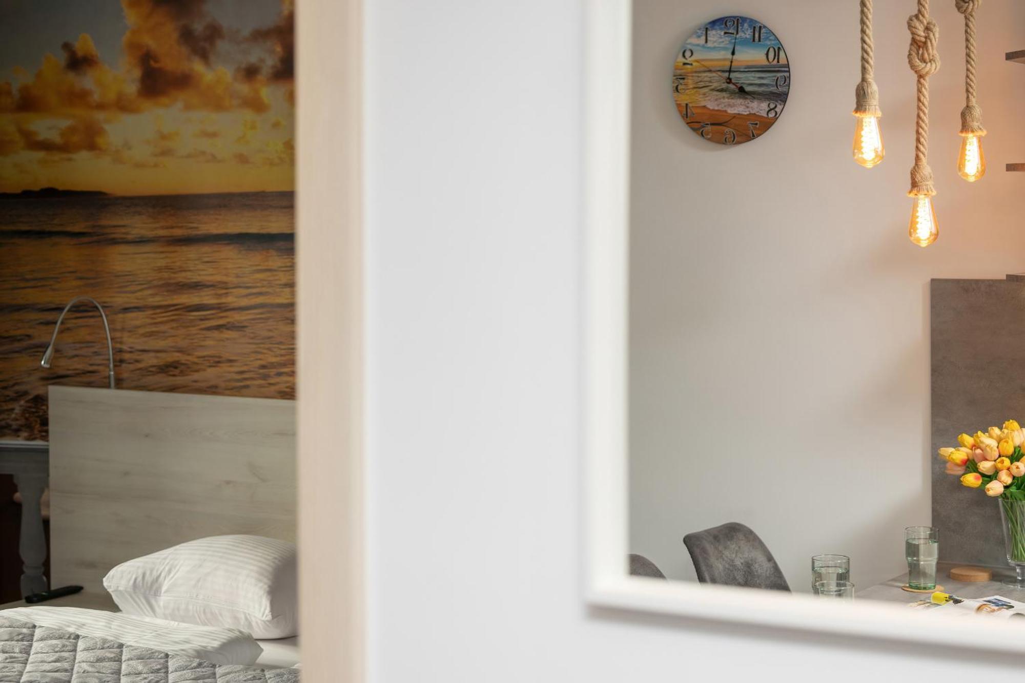 Apartment Modern Luzycka By Renters *